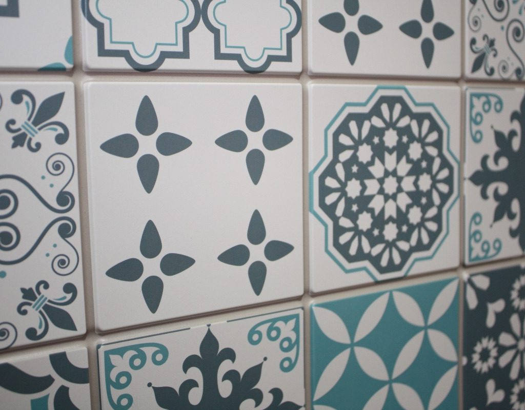 Easten stained-glass window - Image 3